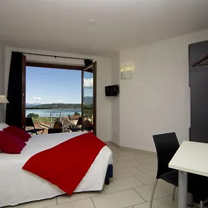 La Hotel